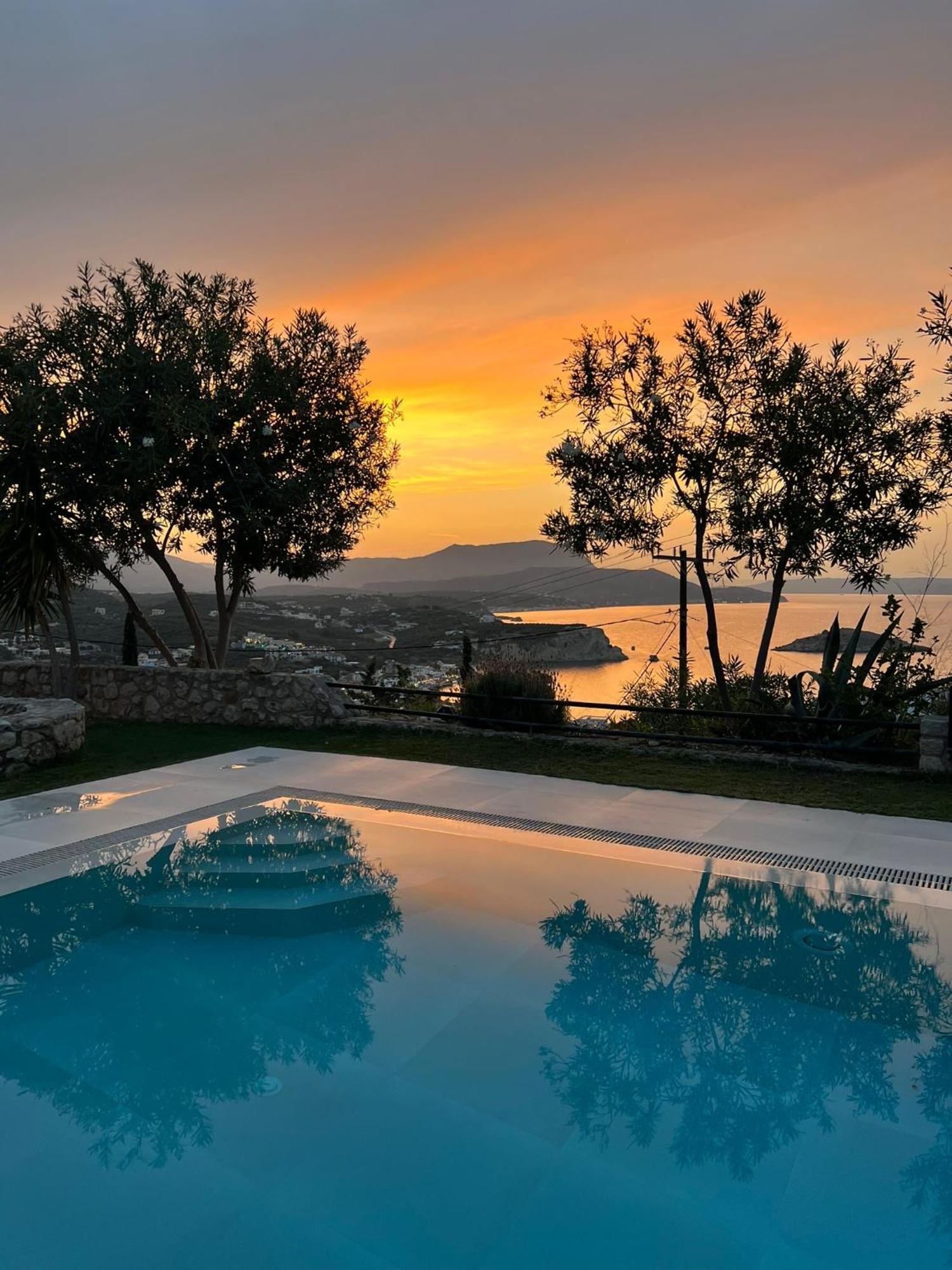 Shigaya Boutique Villa Plaka  Exteriör bild